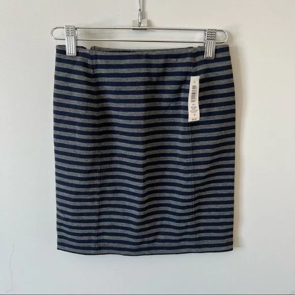 NWT Aritzia Sunday Best Mitford Mini Skirt Navy Blue and Grey Striped - Picture 7 of 11